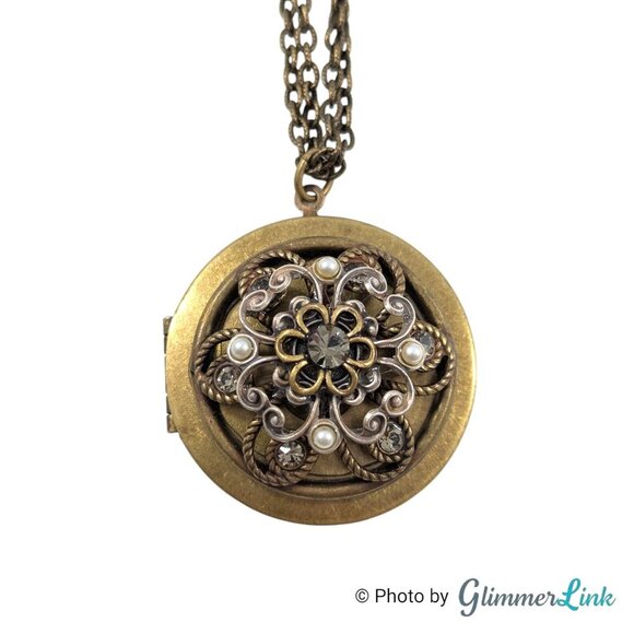 Sweet Romance Victorian Style Bronze Tone Locket Pendant Long Chain Necklace - Picture 7 of 13